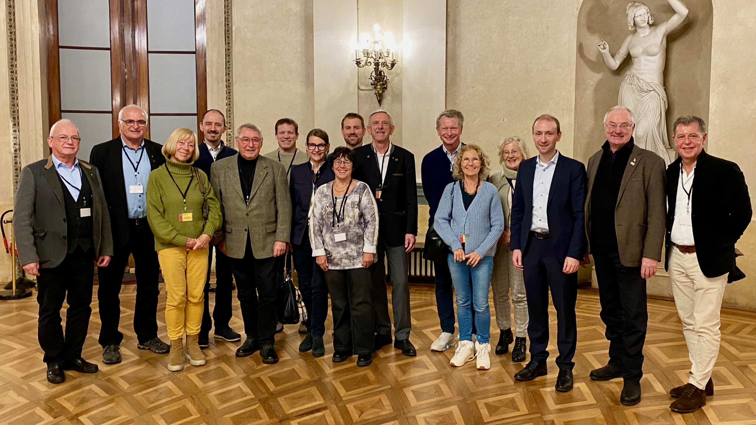 Dezember 24: Lions besuchen Landtag